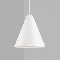 Hanglamp in Deens design, geometrisch gevormd, wit metaal met kunststof details, E27 fitting max 40W