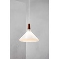 Pendelleuchte mit geölter FSC-zertifizierter Nussbaumplatte und Opalglasschirm, E27-Fassung (Leuchtmittel nicht enthalten), dimmbar, Höhe 24,5 cm