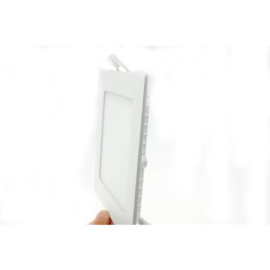 LED Flächenleuchte 18W Einbau quadratisch 225x225mm weiß