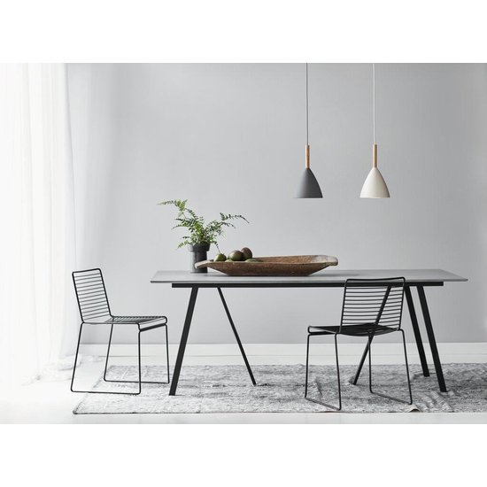 Weiße Pendelleuchte mit Metallrahmen und Holzdetail, E27-Fassung max. 40W, Ø20 cm, H35 cm, IP20, dimmbar mit kompatibler Lampe