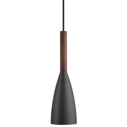 Pendant lamp charming, elegant and sleek design - black