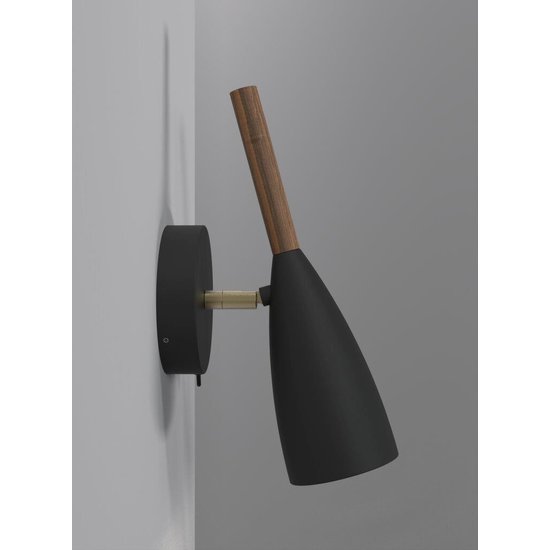 Verstelbare wandlamp in zwart metaal met houten details, GU10-fitting (excl. lichtbron), hoogte 26 cm, kabel 180 cm, dimbaar met dimbare lamp, IP20