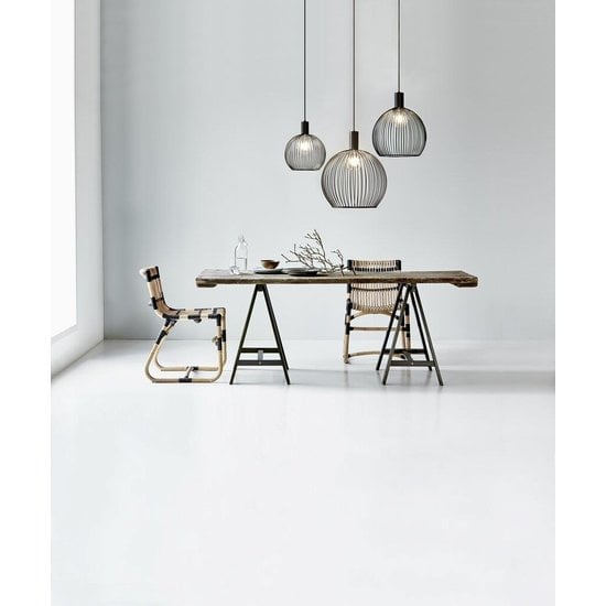 Gebogene Metalldraht-Pendelleuchte schwarz, E27-Fassung (Leuchtmittel nicht inbegriffen), Ø50 cm, Höhe 54,5 cm, Kabel 300 cm