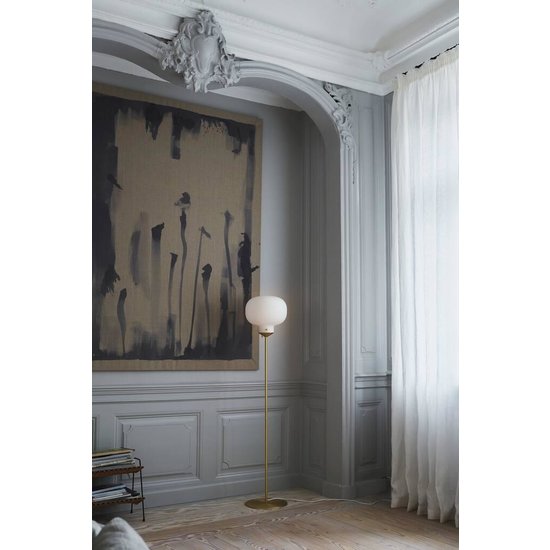 Lámpara de pie con pantalla de vidrio blanco ópalo, base de metal, casquillo E27, máx. 15W, bombilla no incluida, 150 cm, IP20