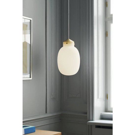 Lámpara colgante ovalada de vidrio blanco ópalo, detalles metálicos, portalámparas E27, regulable, Ø22,5 cm, cable 300 cm