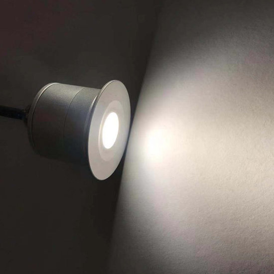 Petit spot encastrable IP67 diamètre 35mm IP67 10 à 30V angle étroit 30°