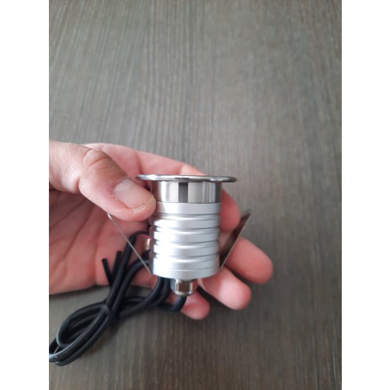 Foco empotrable estanco IP67 asimétrico 10 a 30V dc 3W
