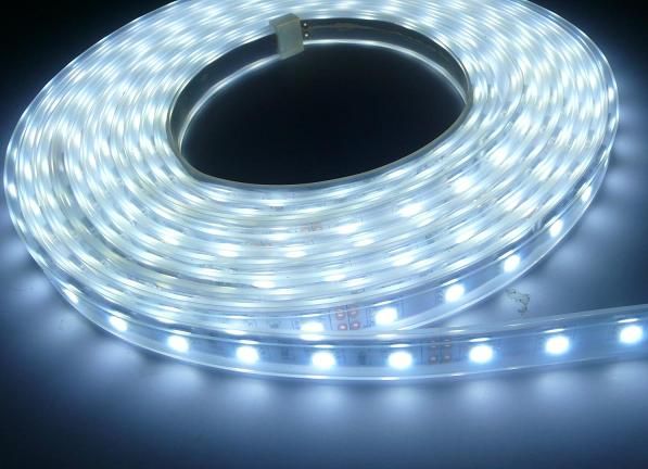 Ruban LED, 2M Bande LED 60 LEDs IP65 Étanche 16 couleurs et 4