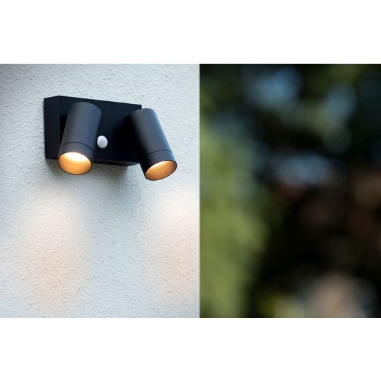 Spot extérieur moderne double noir avec détection de mouvement 2x GU10