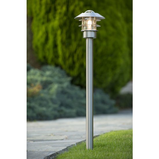 Stylish rural look lamppost outside matt chrome