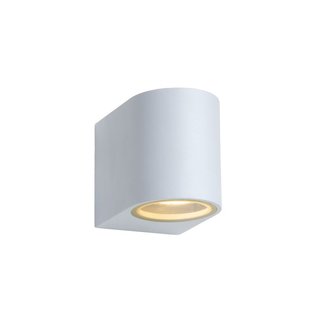 Pequeño foco de pared semicircular blanco IP44 con foco incluido 5W