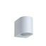 Pequeño foco de pared semicircular blanco IP44 con foco incluido 5W