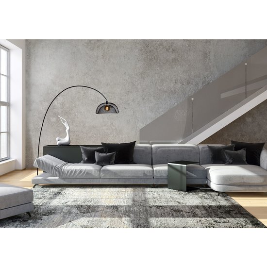 Schöne schwarze, gebogene Stehlampe mit Metallkäfig E27