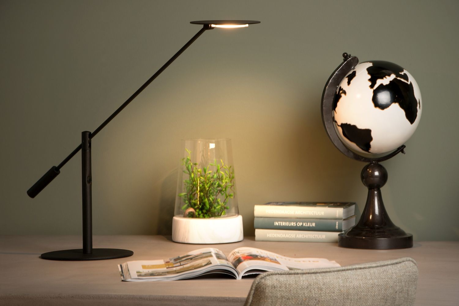 Goed gevoel Beginner Omgekeerd Zwarte bureaulamp kantoor LED dimbaar 1x9W 3000K | My Planet LED
