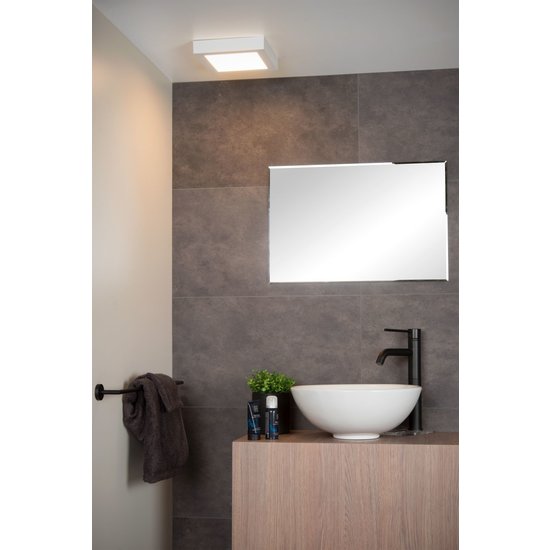 Waterproof ceiling lamp 22cm square white dim 20W 3000K IP44