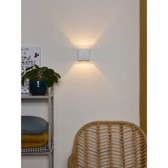 Witte stoere kubus wandlamp G9
