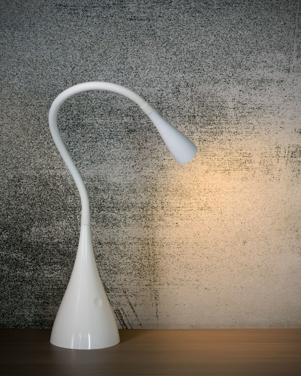 Lampe de bureau LED flexible POST en métal et PVC blanc