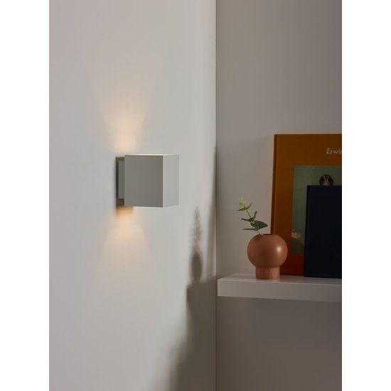 Unique white modern design wall lamp G9