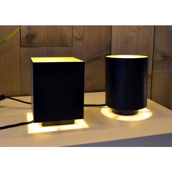 Modern and simple black table lamp E14