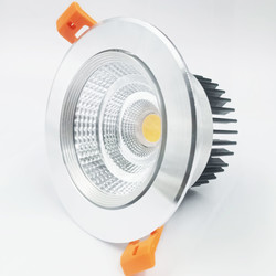 Spot encastrable LED gris alu 10 Watt 95mm à 104 mm taille de coupe dimmable