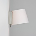Chrom-Wandleuchte E14 mit weißem Schirm