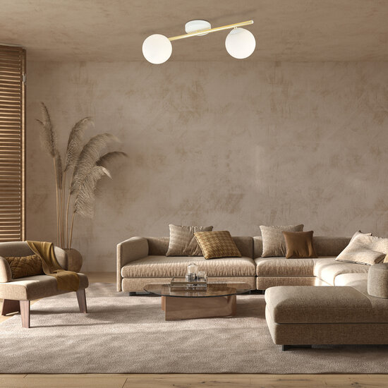 Design plafondlamp 2x E14 wit met messing en melkglas bollen