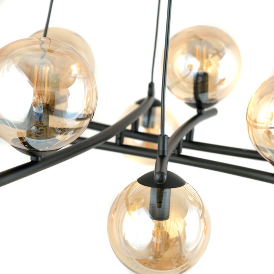 Grande suspension noire élégante avec 8 boules en verre de couleur ambre E14