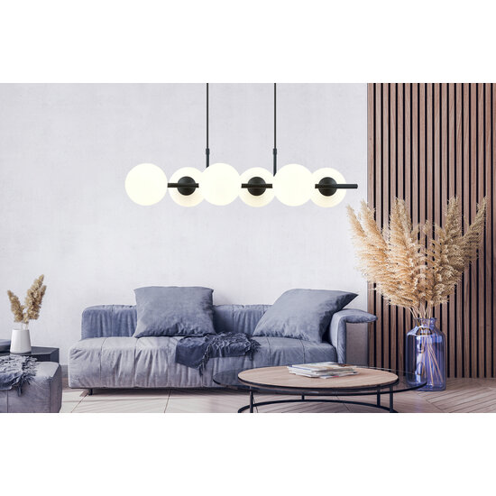 Lampe suspendue 6 ampoules noire avec boules en verre blanc mat E14