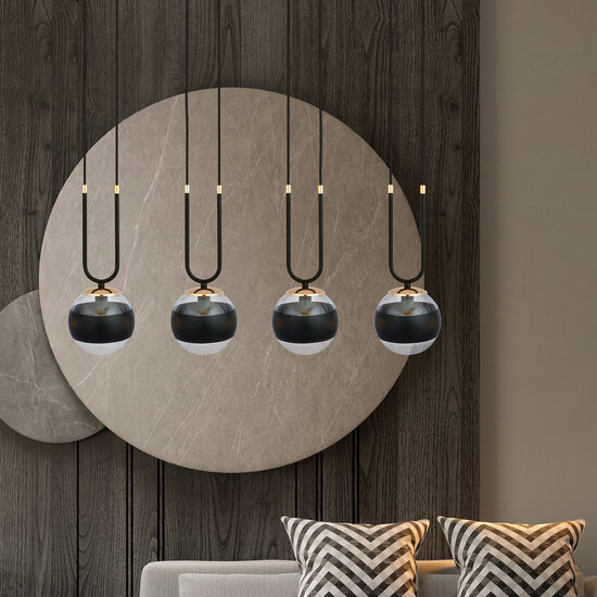 Aarhus 4 lampes noir et verre transparent E14 grande suspension largeur 92 cm
