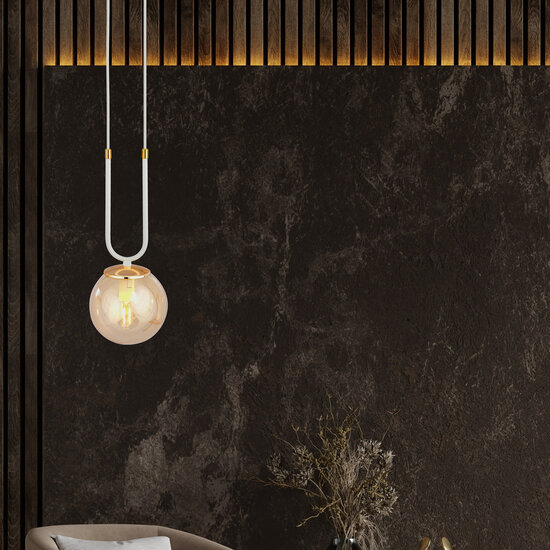 Emibig Emibig Aarhus witte hanglamp met amberkleurig glas E14 15 cm diameter - Creëer een warme sfeer in uw interieur