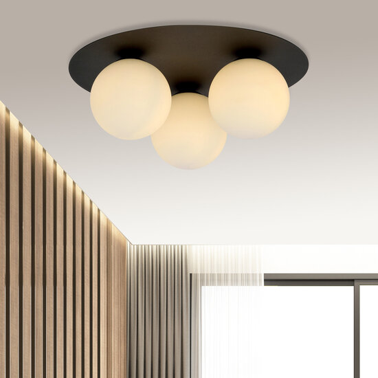 Plafonnier triple Esbjerg noir avec 3 ampoules en verre opale blanc E14