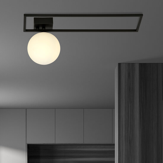 Herning große Design-Deckenleuchte schwarz mit weißer Opalglaskugel E14