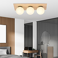 Slagelse triple scandinavische plafondlamp goud messing met opaal glazen bollen E14