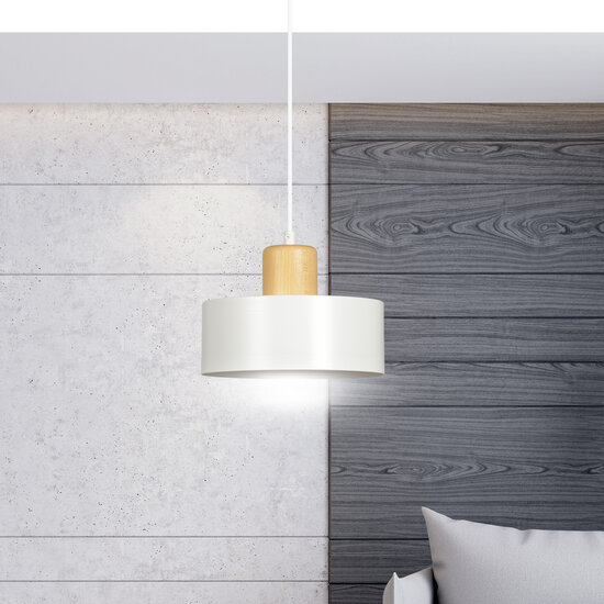 Lolland white round hanging lamp with natural wood color E27