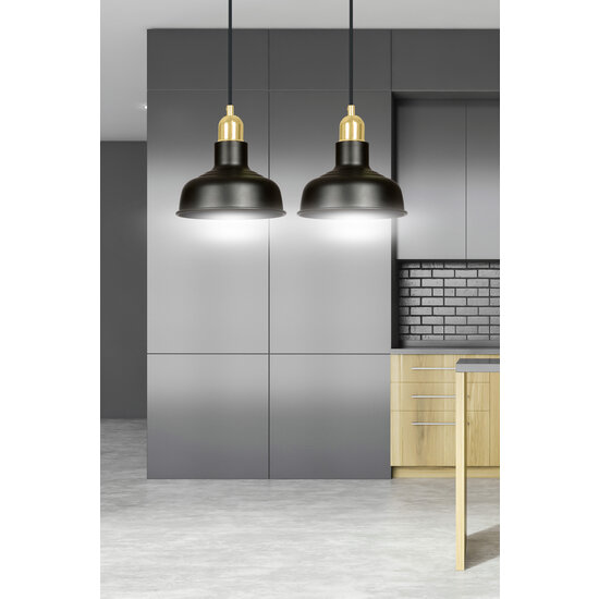 Egedal breite Doppel-Hängelampe schwarz mit goldenen kleinen gewölbten Schirmen 2x E27