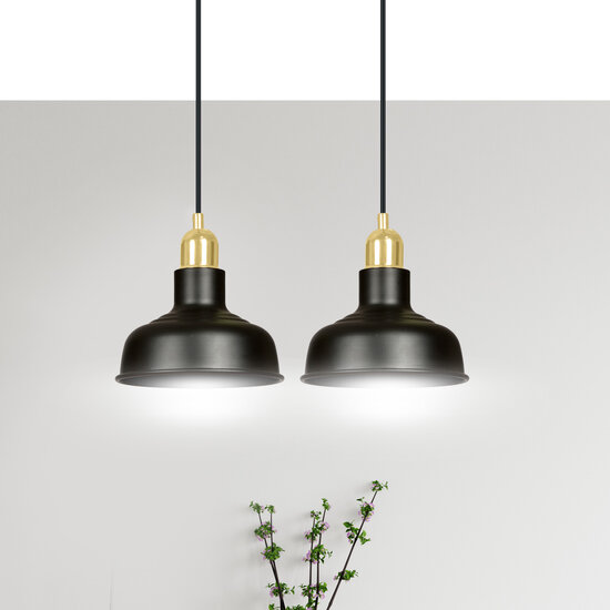Egedal brede dubbele hanglamp zwart met gouden kleine koepelvormige kappen 2x E27