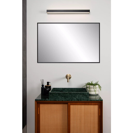 Hedendaagse zwarte spiegellamp badkamer 8W 3000K IP44 60cm