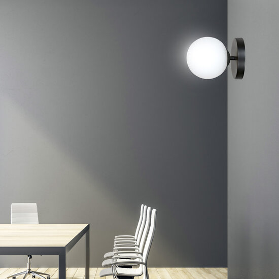 Applique noire Odder avec 1 ampoule en verre blanc E14