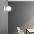 Odder witte wandlamp met 1 witte glazen bol E14