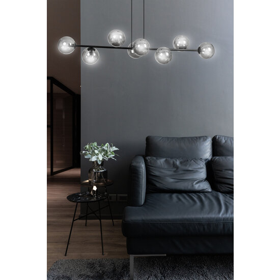 Suspension longue noire Herlev avec 8 ampoules E14 fumées noires