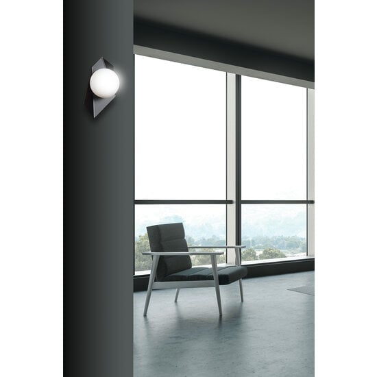 Emibig Emibig Lámpara de pared Assens negra con bombilla de vidrio blanco E14 - Iluminación perfecta para cualquier espacio