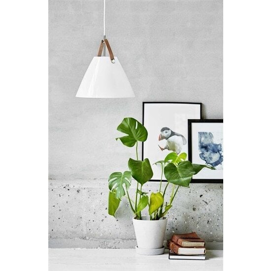 Scandinavian pendant lamp in white with leather details, GU10 socket max 40W, dimmable, 300 cm textile cable, IP20