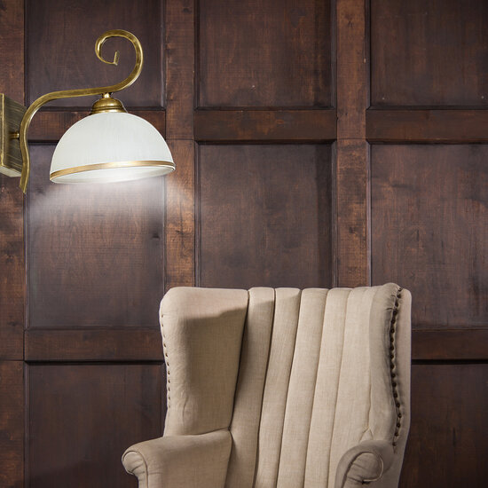 Applique classique Sundsvall blanche et dorée 1x E27