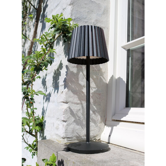 Kiki black rechargeable table lamp outdoor lighting battery/battery LED dimmable 1x2W 2700K IP54 with wireless charging station