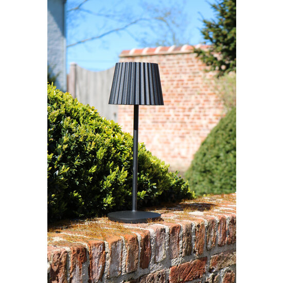 Kiki black rechargeable table lamp outdoor lighting battery/battery LED dimmable 1x2W 2700K IP54 with wireless charging station