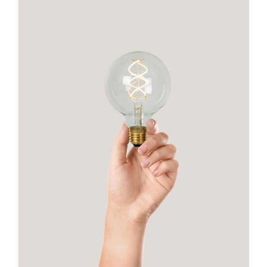 G95 filament lamp diameter 9.5 cm LED dimmable E27 1x4.9W 2700K transparent