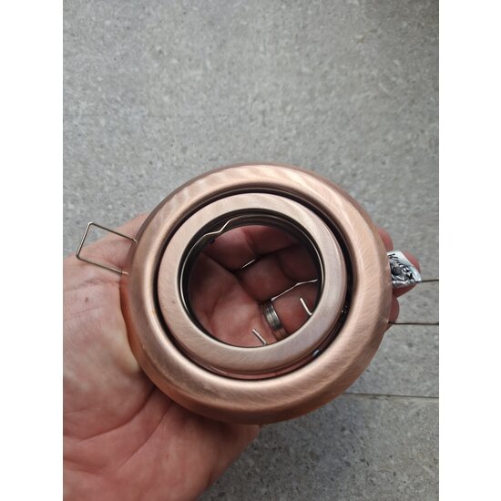 Round copper adjustable recessed spotlight