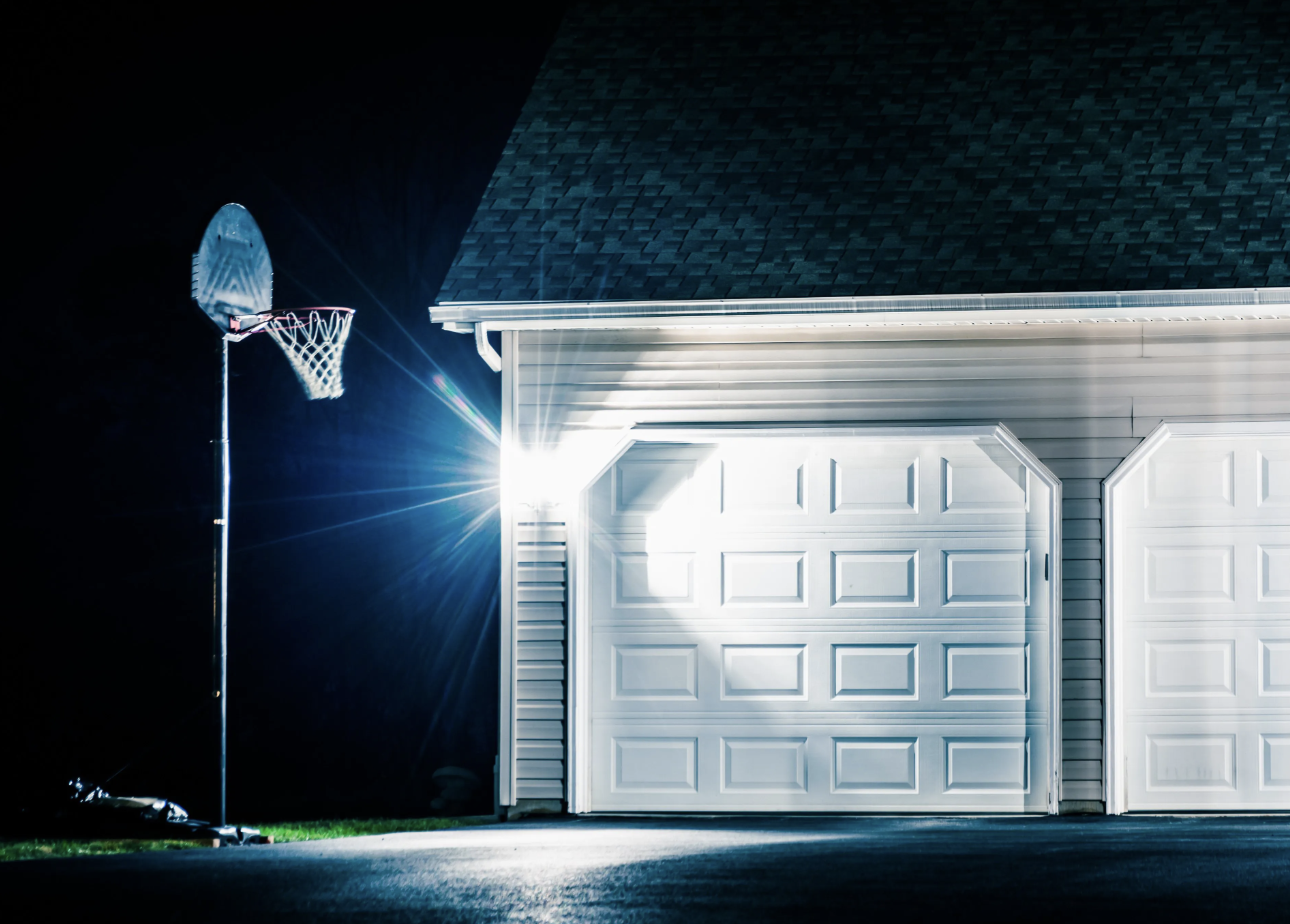 Iluminación de jardín para seguridad: ¿qué necesitas?