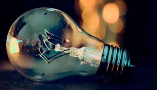 Why is my LED lamp flickering? And what can you do about it?