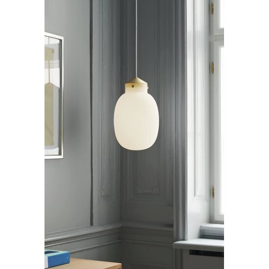 Lámpara colgante ovalada de vidrio blanco ópalo, detalles metálicos, portalámparas E27, regulable, Ø22,5 cm, cable 300 cm